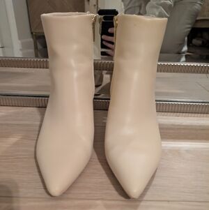 Circus NY- Sam Edelman Suzie Cream Kitten Heel Ankle Boots